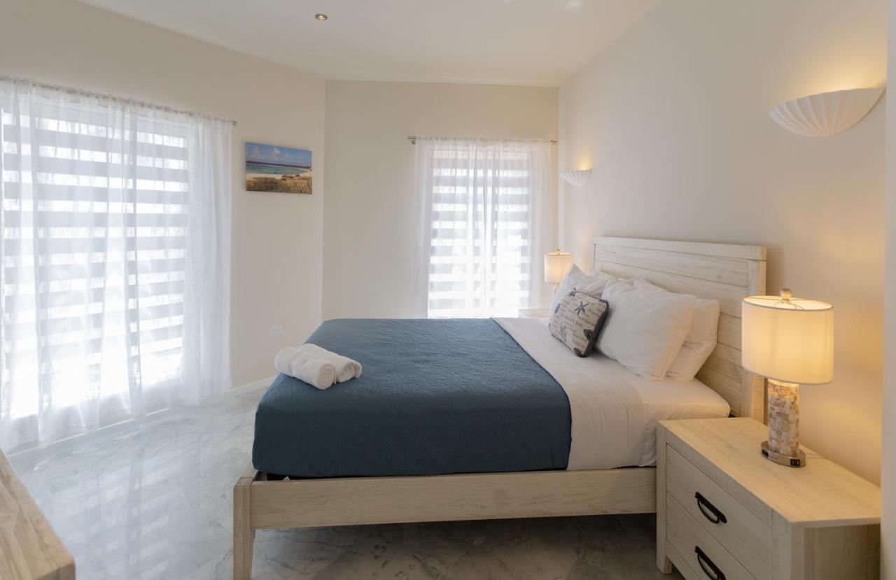 Oranjestad City Suites Экстерьер фото